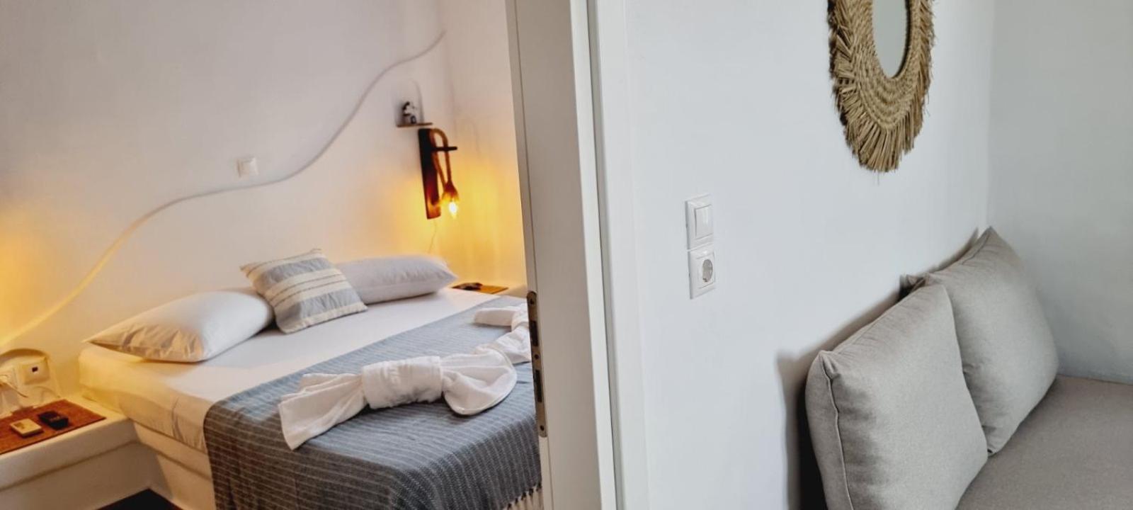 Syros Apartments Suites Chryssonisos Kini Bagian luar foto