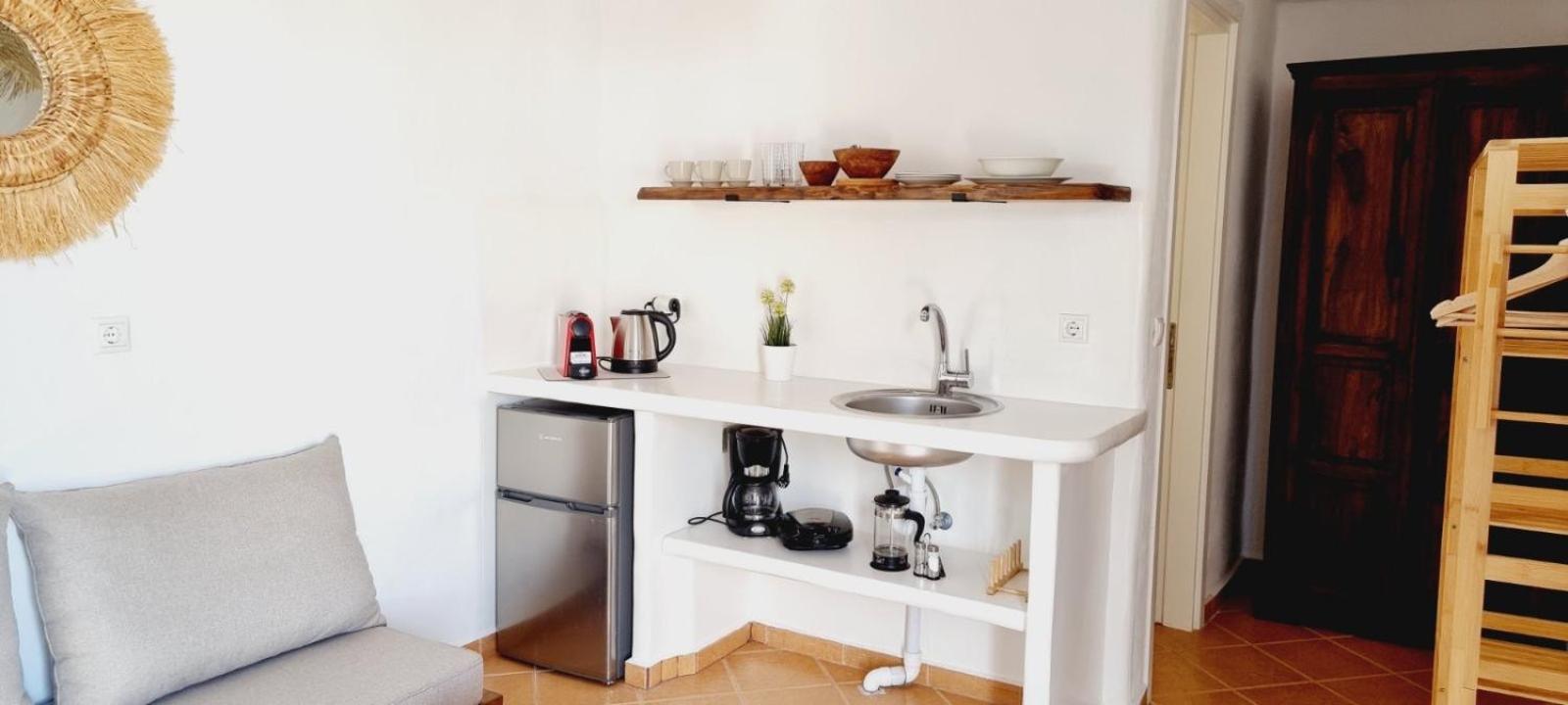 Syros Apartments Suites Chryssonisos Kini Bagian luar foto